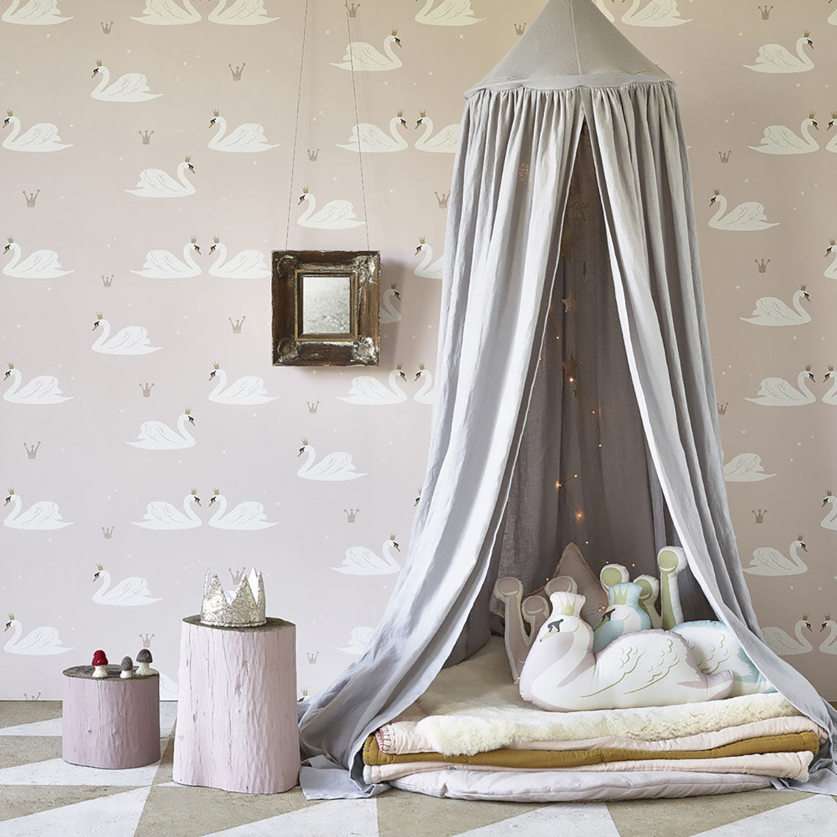 Hibou Home Swans Wallpaper - Pale Rose